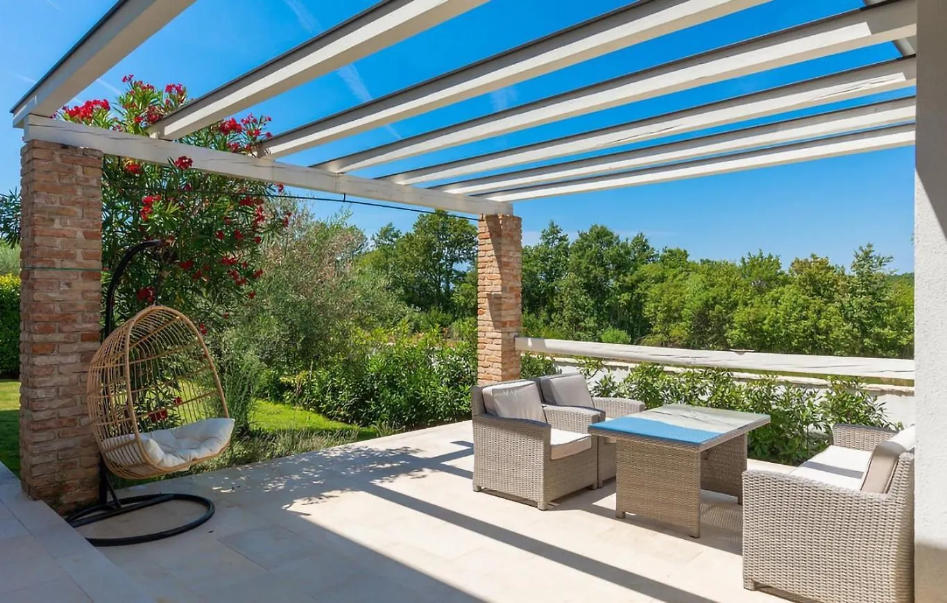 Rustic Villa Peran With Outdoor Pool In Tinjan Radetici 0*,